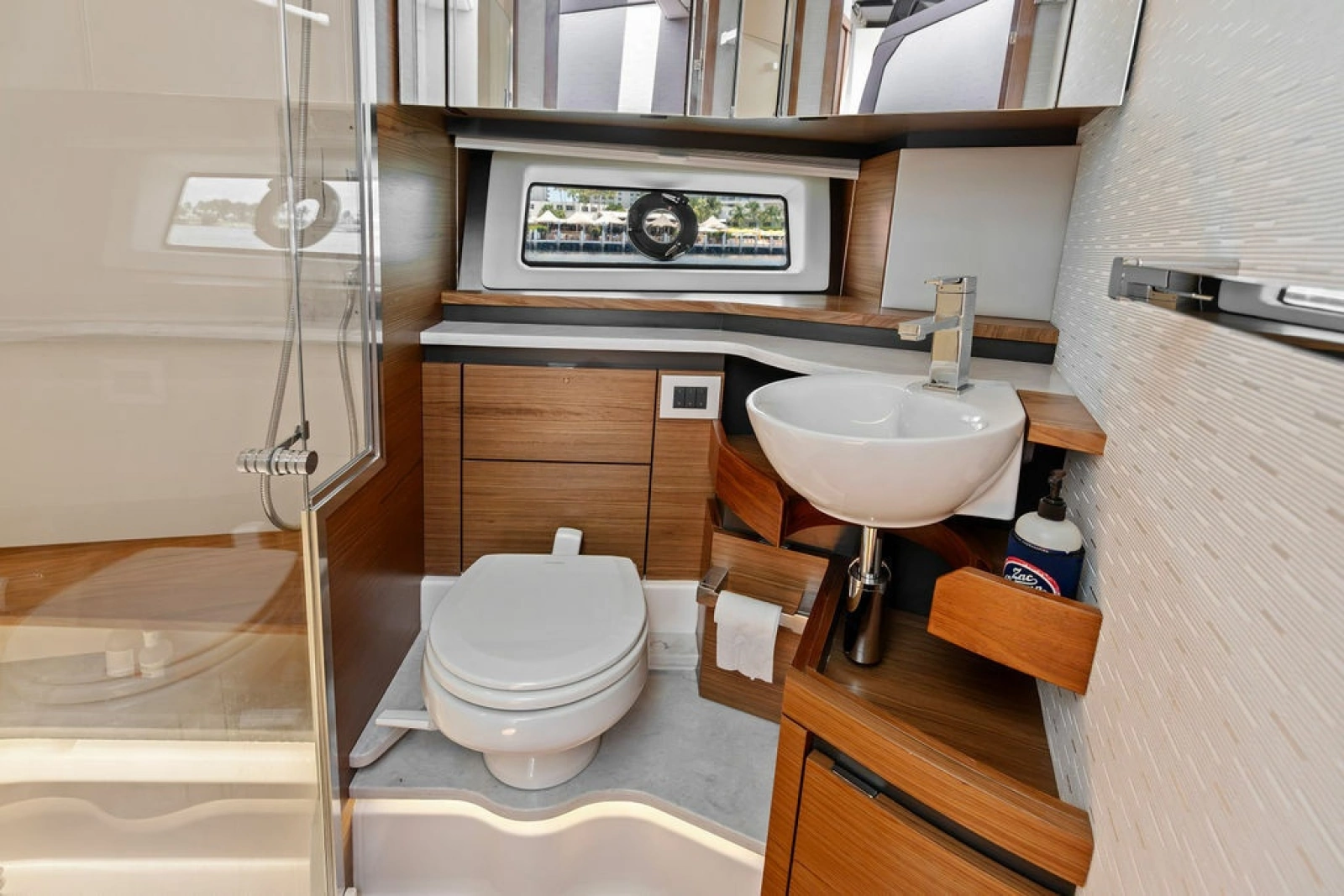 2024 Tiara Yachts 48 LE