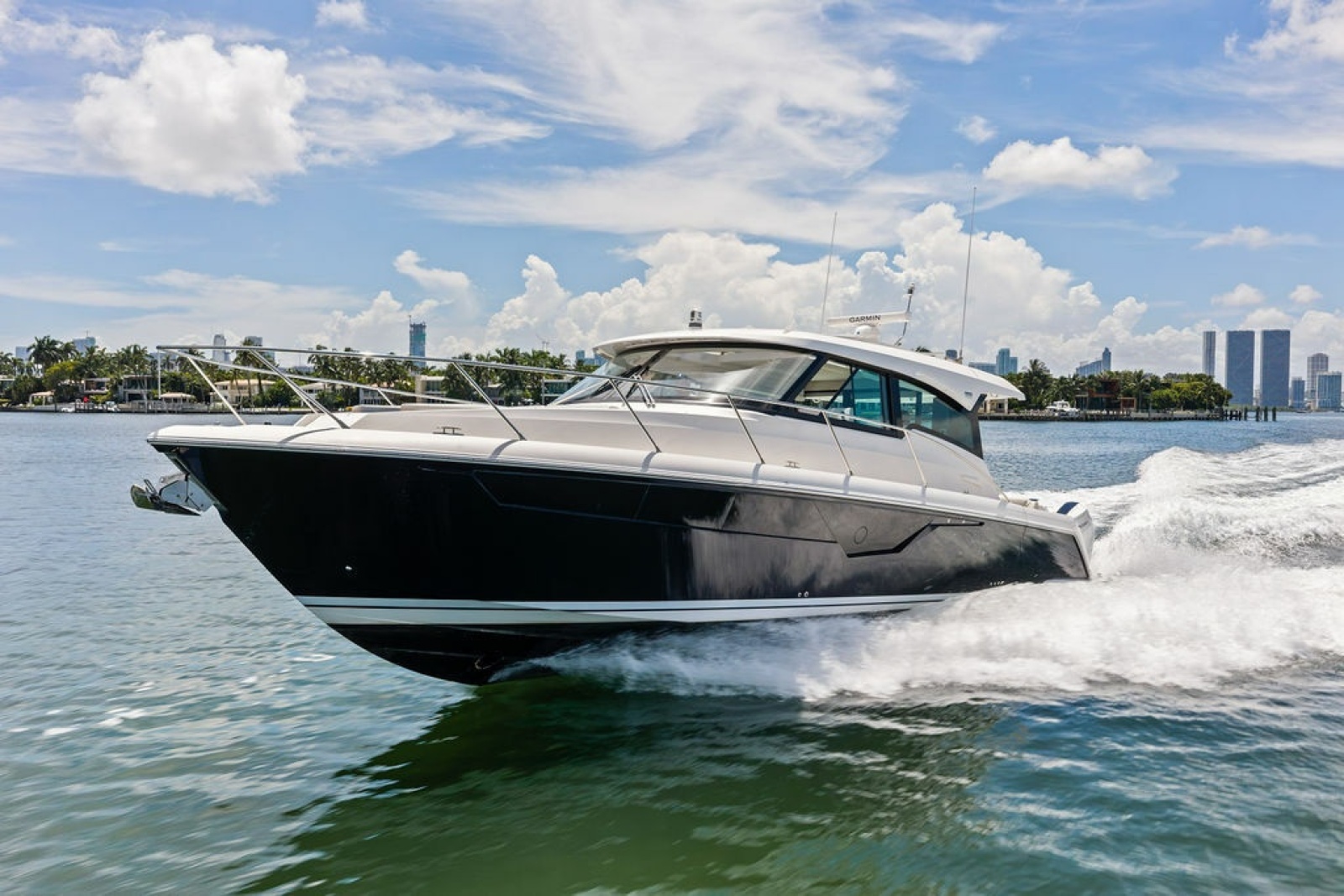 2024 Tiara Yachts 48 LE
