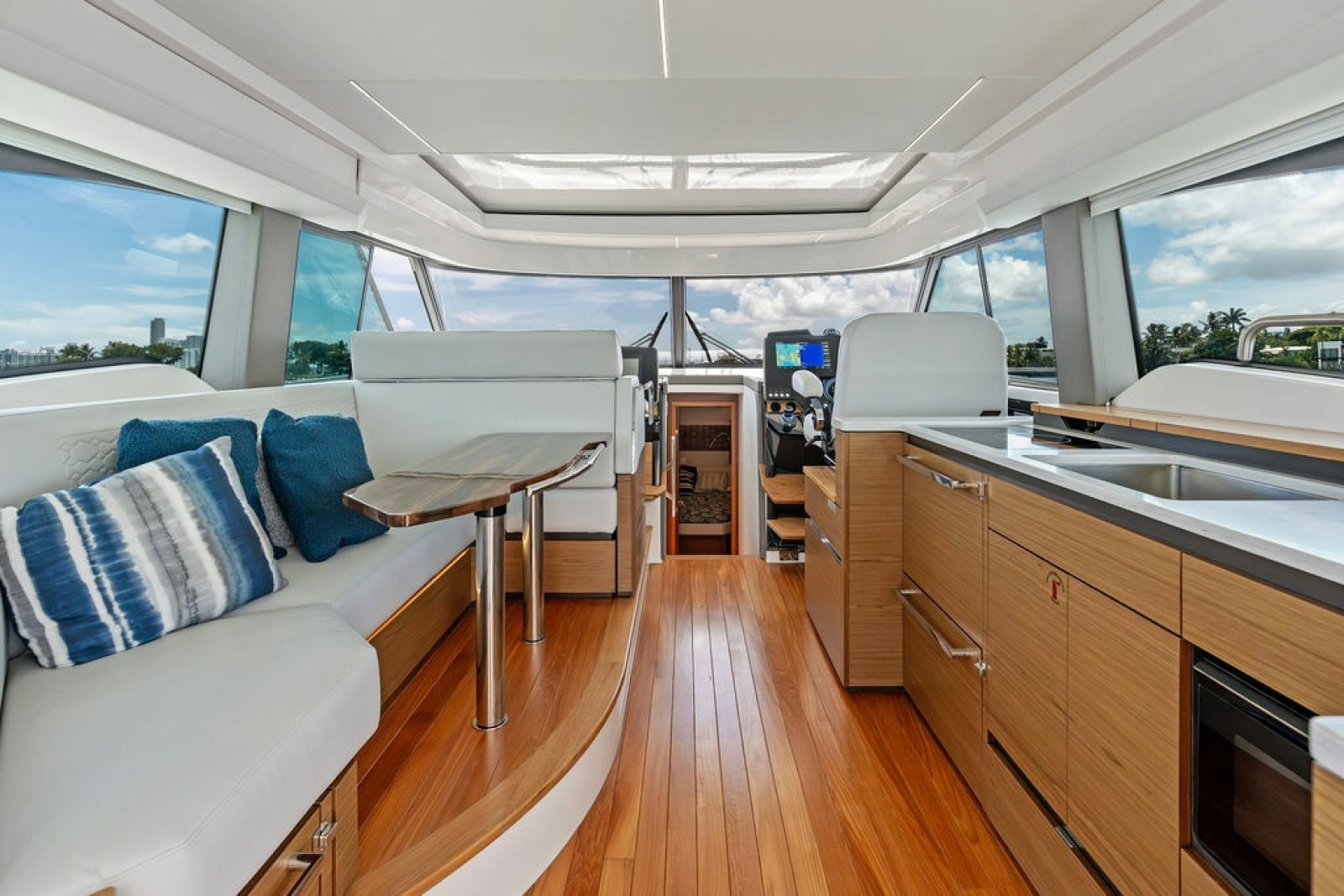 2024 Tiara Yachts 48 LE