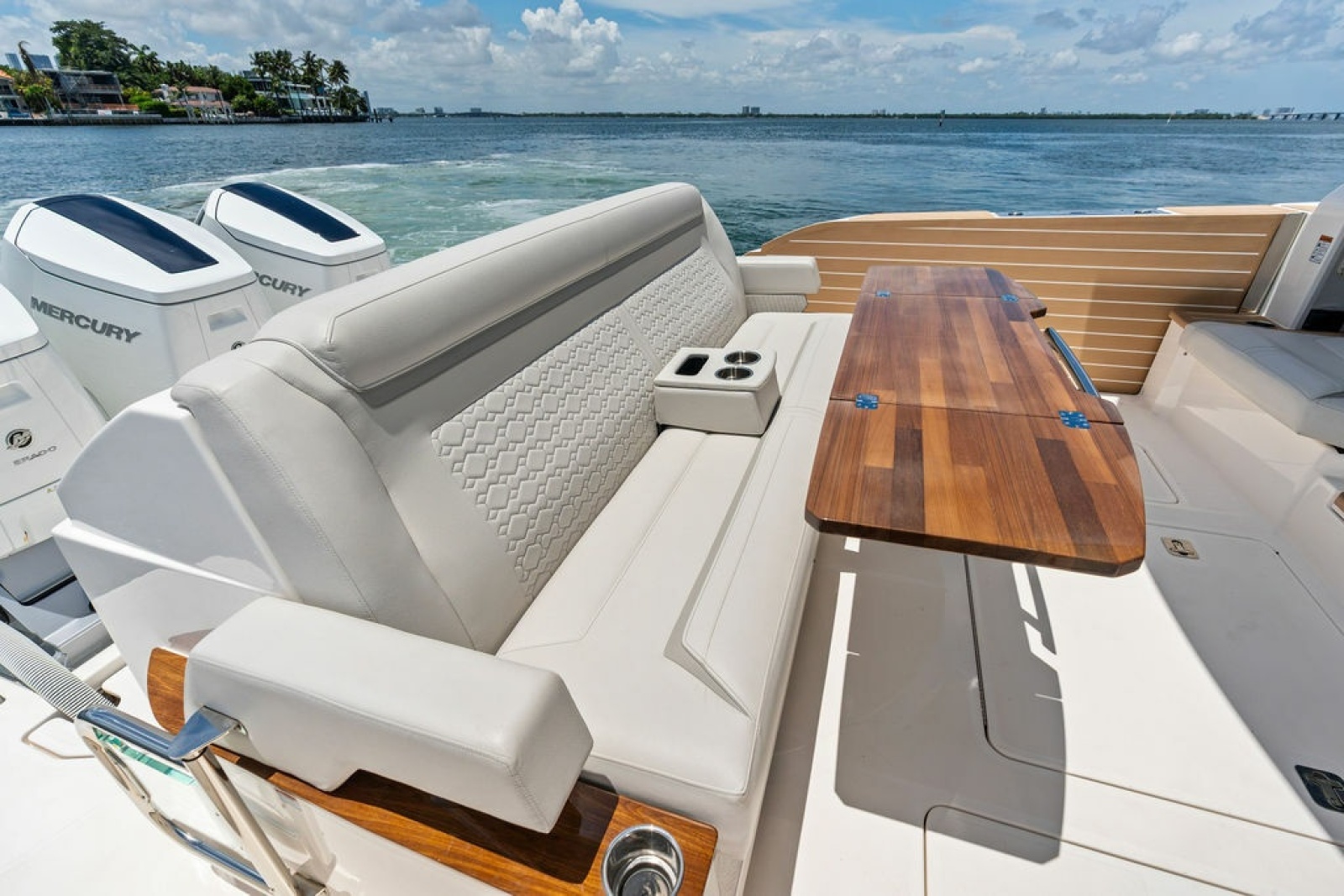 2024 Tiara Yachts 48 LE