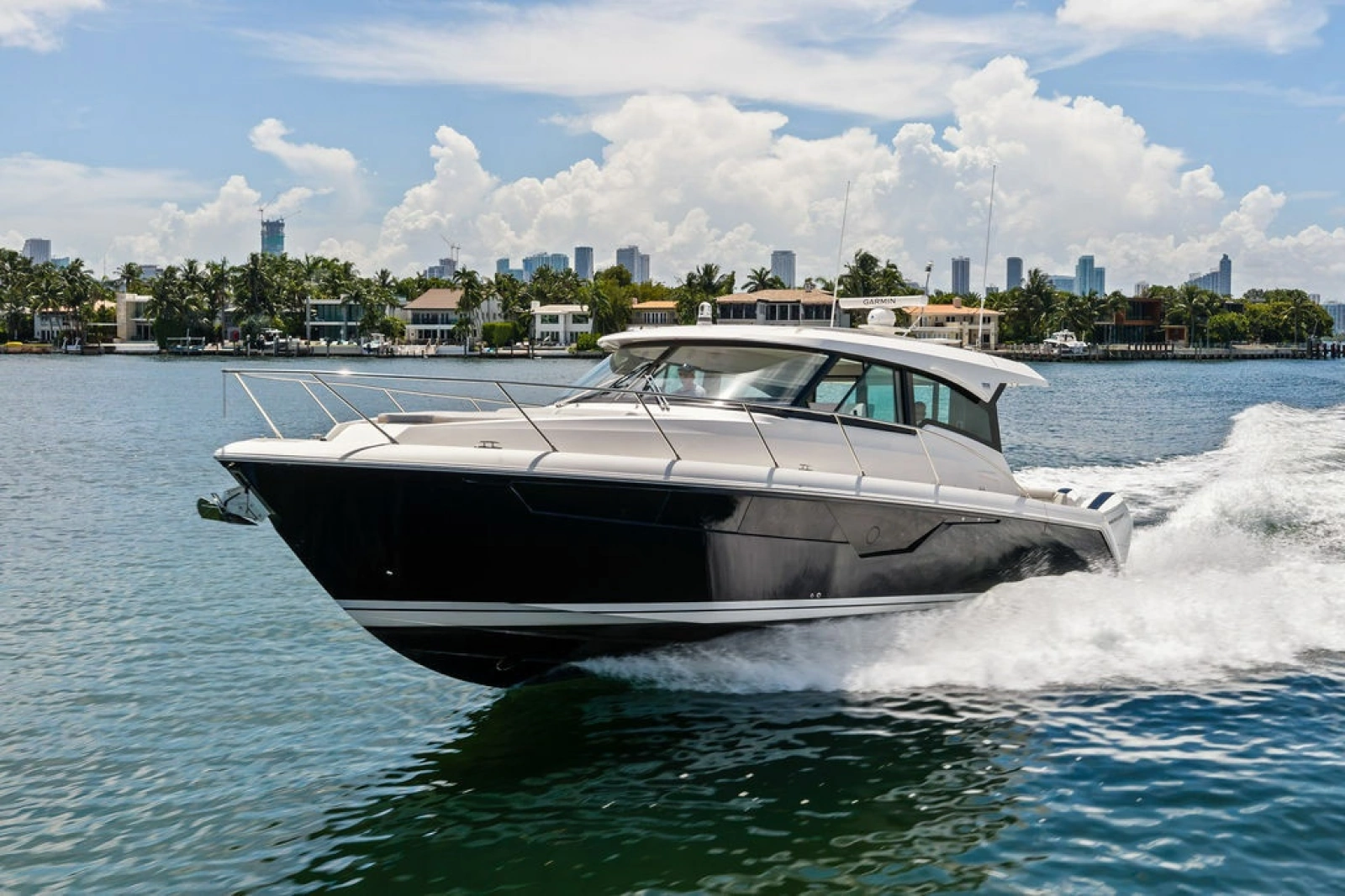 2024 Tiara Yachts 48 LE
