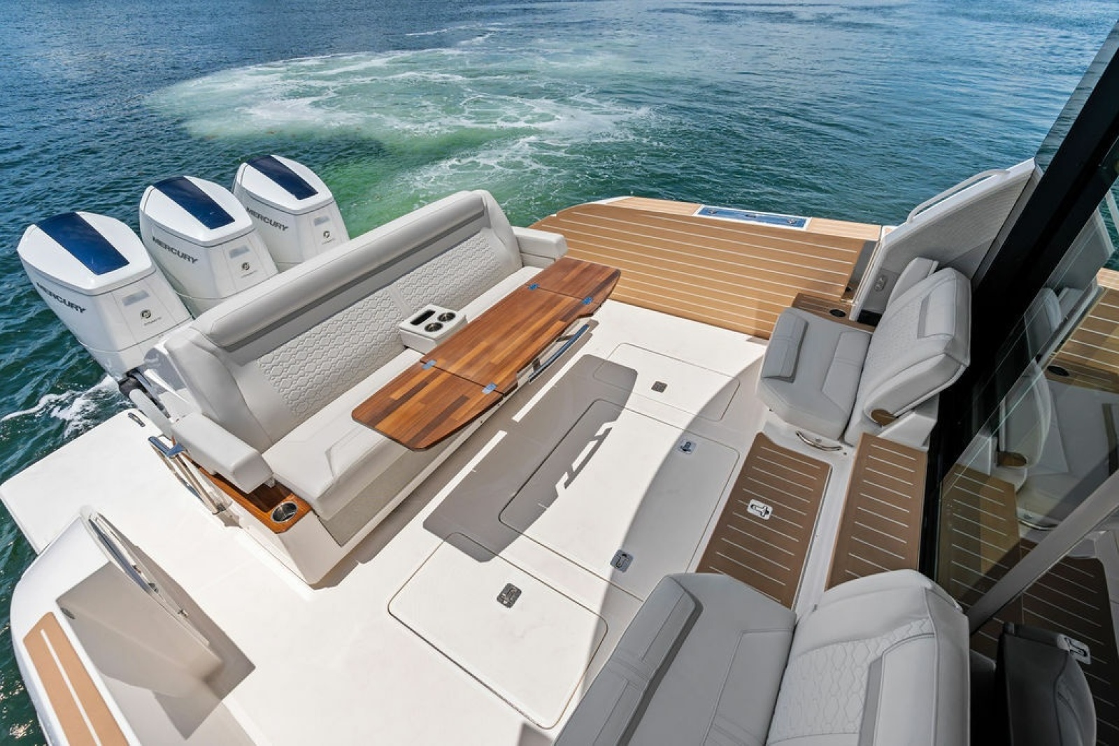 2024 Tiara Yachts 48 LE