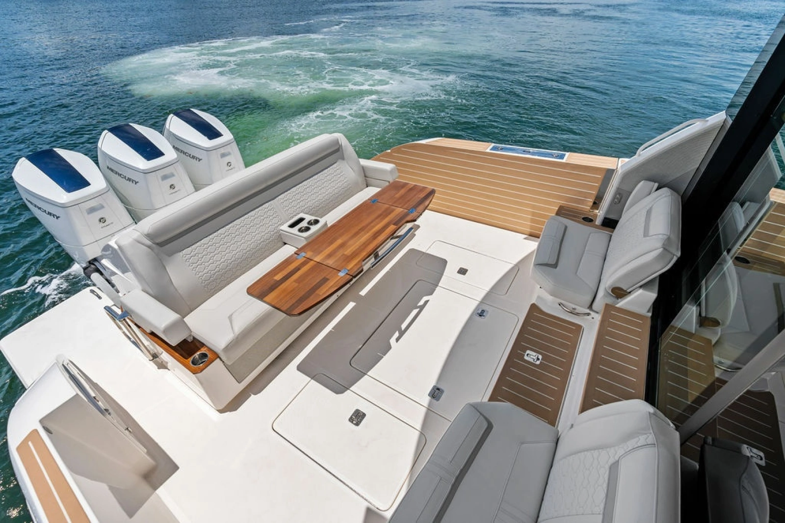 2024 Tiara Yachts 48 LE