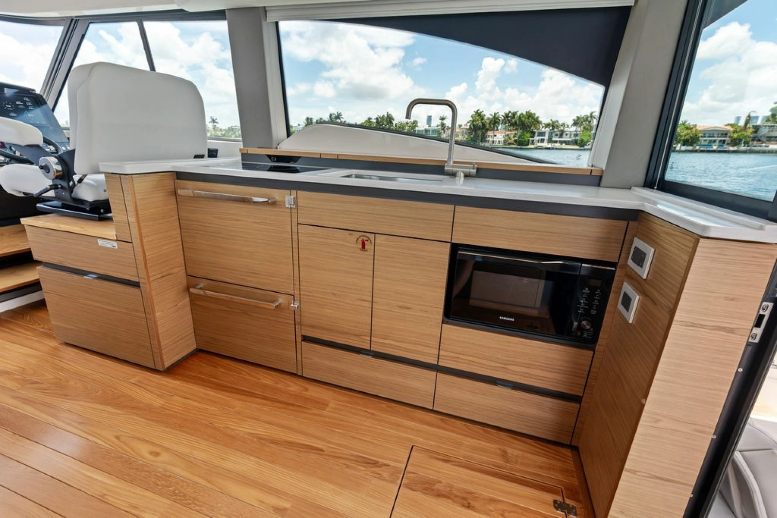 2024 Tiara Yachts 48 LE