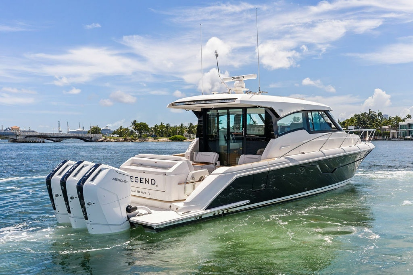 2024 Tiara Yachts 48 LE