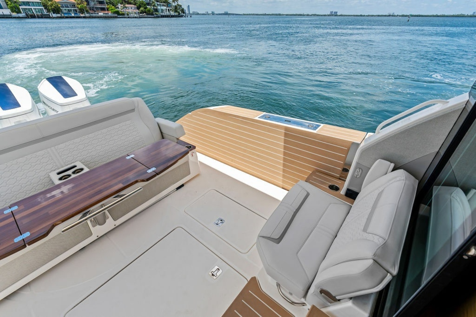 2024 Tiara Yachts 48 LE