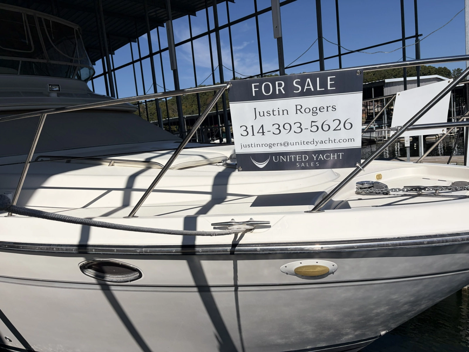 1998 Maxum 4600 SCB
