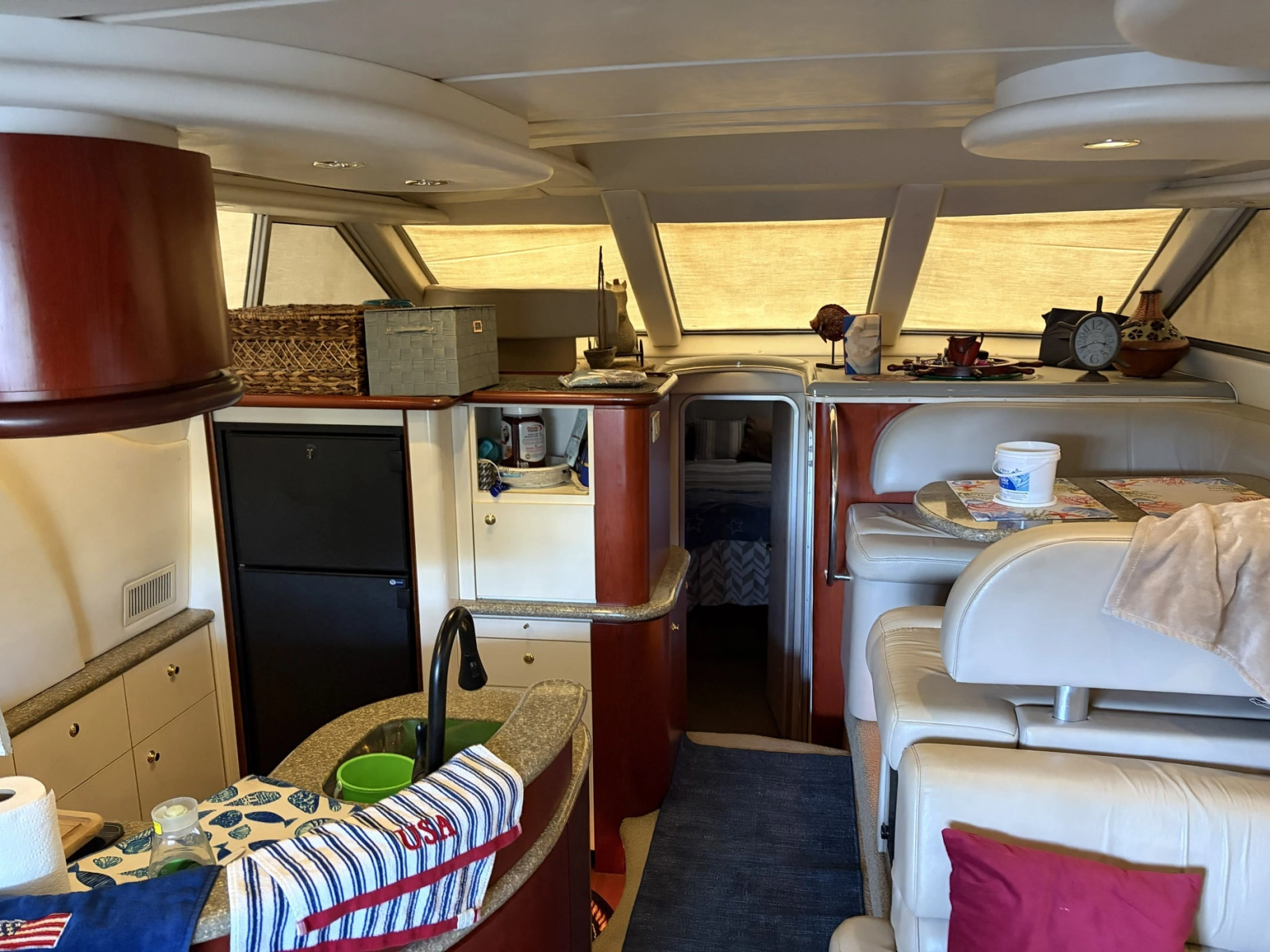 1998 Maxum 4600 SCB