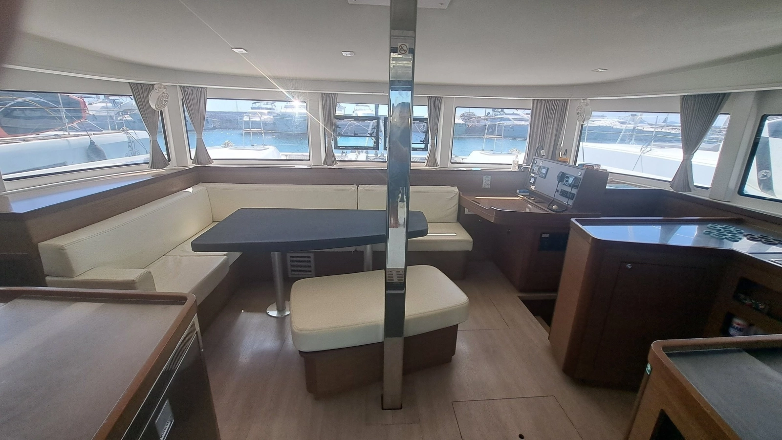 2020 Lagoon 42