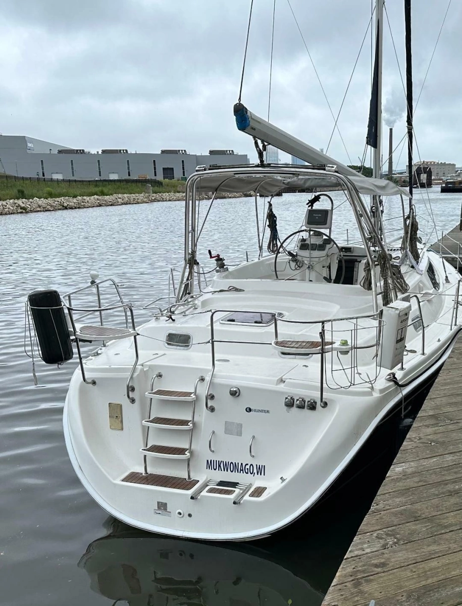 2006 Hunter sloop
