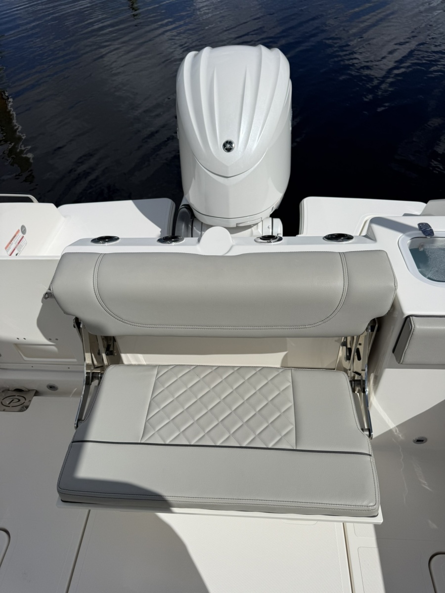 2023 Pursuit S248 — 25' Pursuit S248