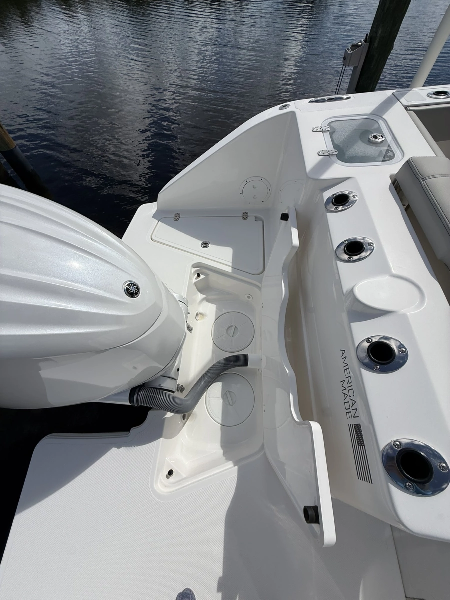 2023 Pursuit S248