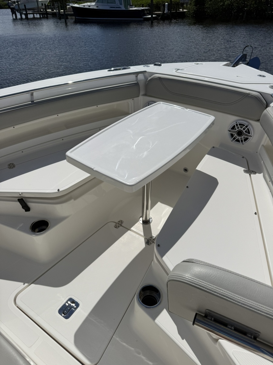 2023 Pursuit S248 — 25' Pursuit S248