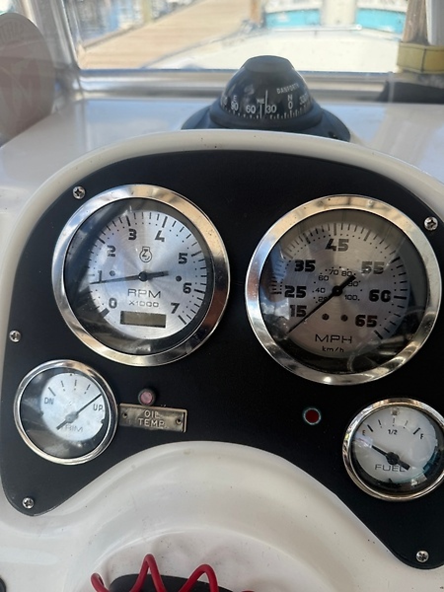 2005 Sailfish 206 CC
