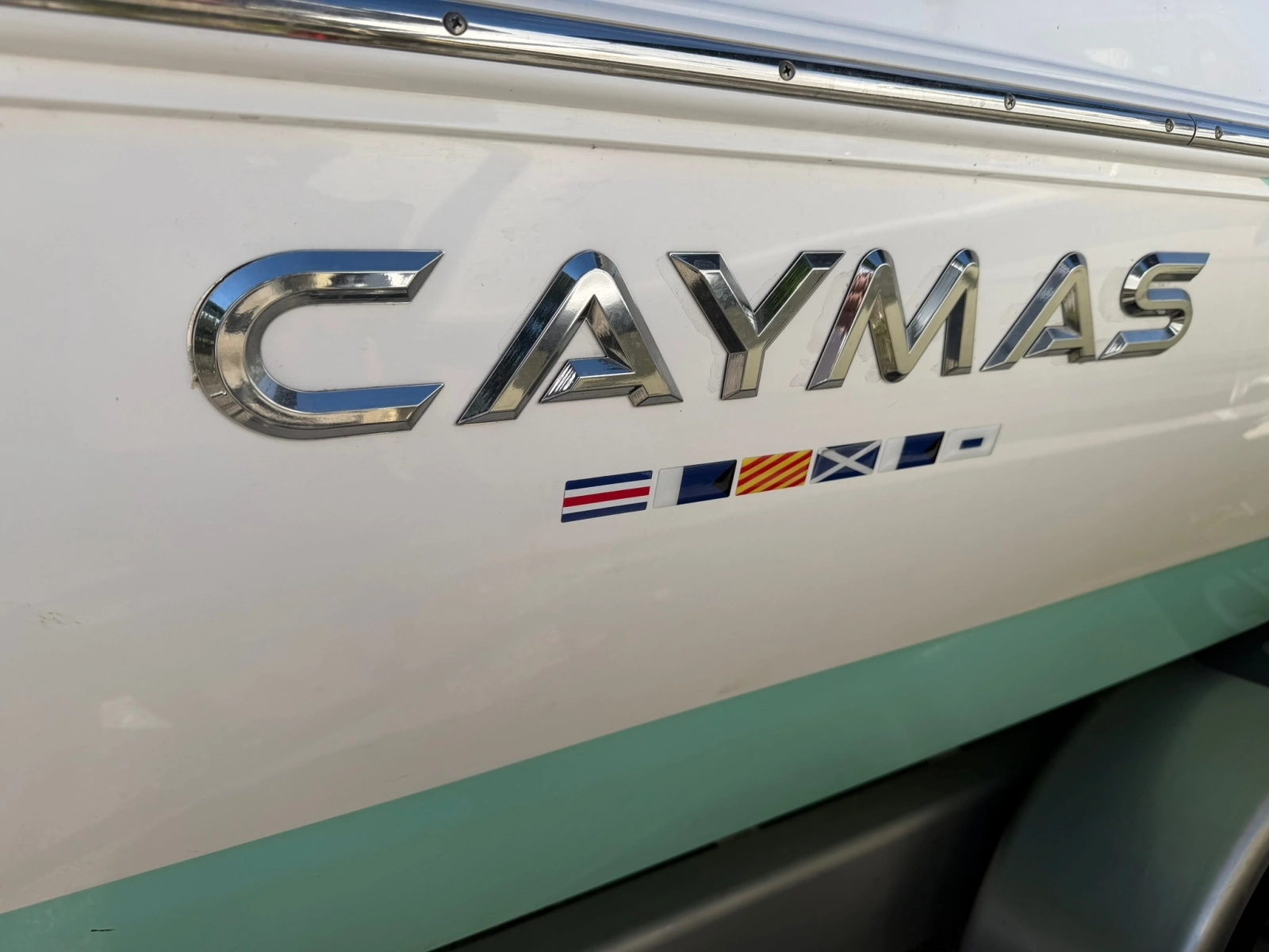 2021 Caymas 28 HB