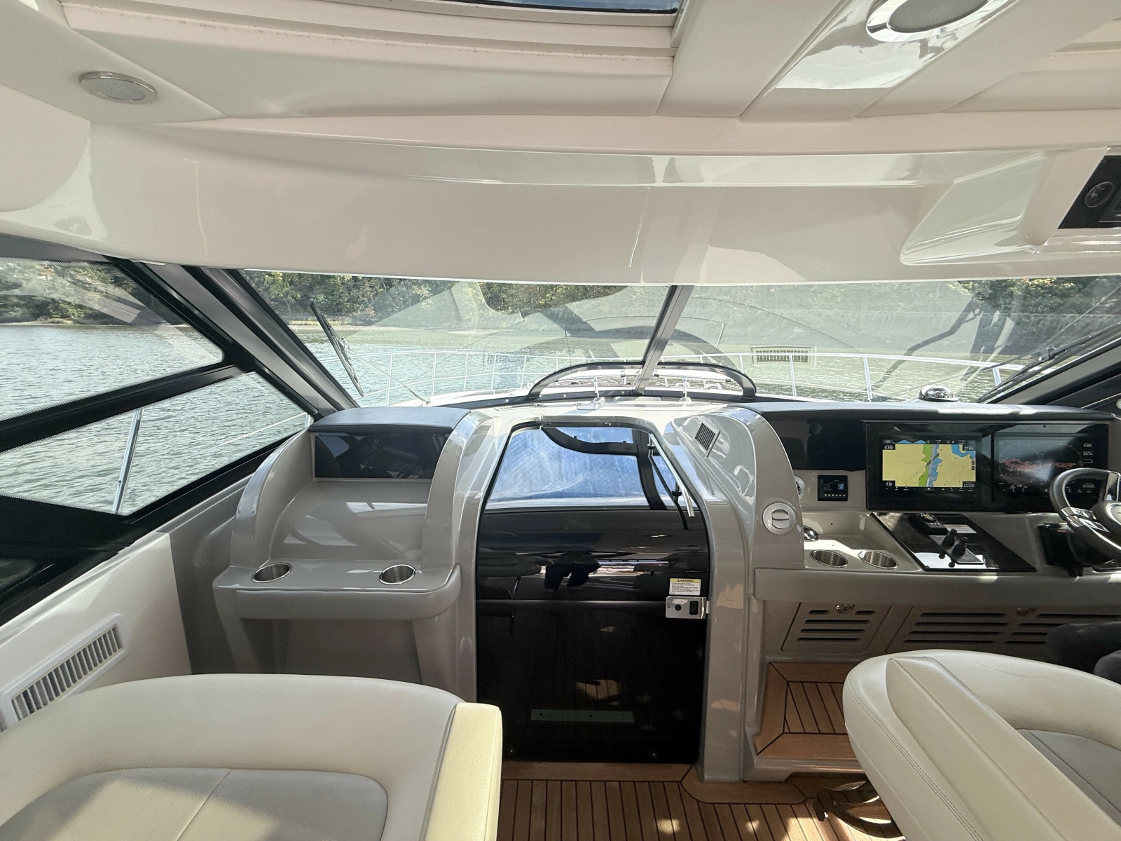 2013 Sea Ray 580 Sundancer