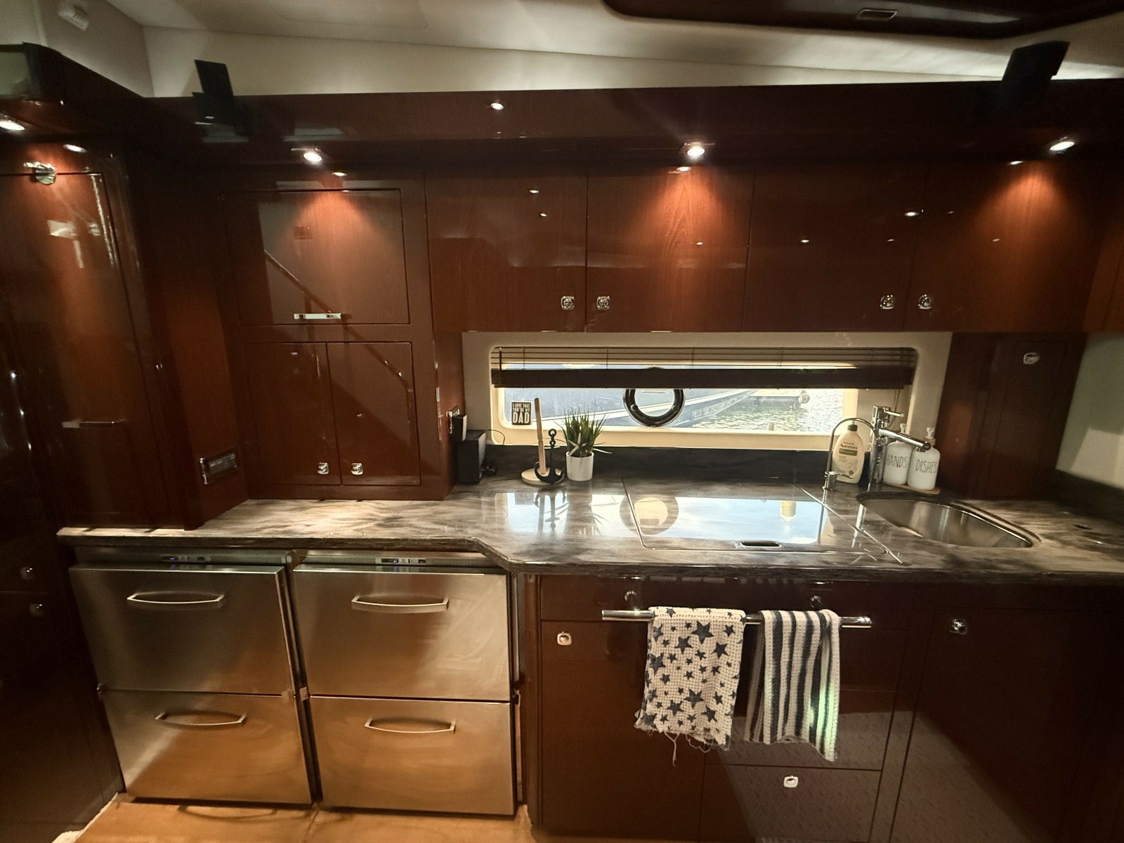 2013 Sea Ray 580 Sundancer