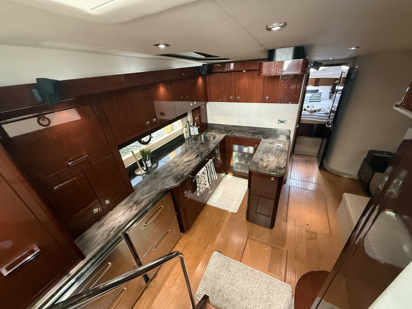 2013 Sea Ray 580 Sundancer