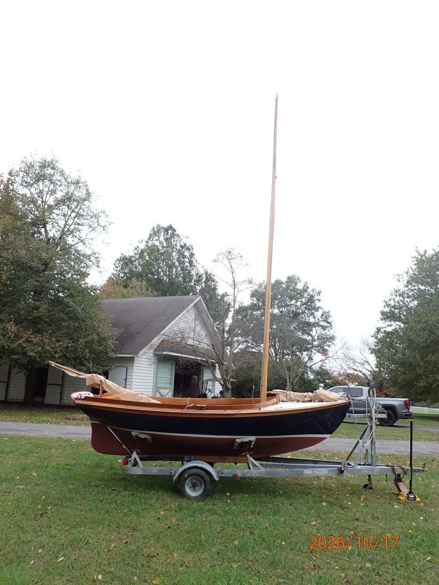 Haven 12.5 starboard profile