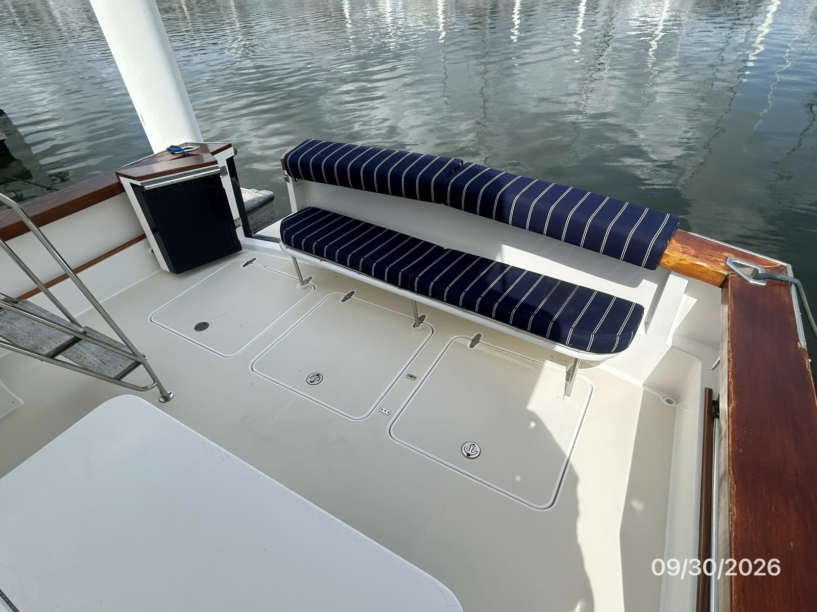 42' Sabre cockpit1