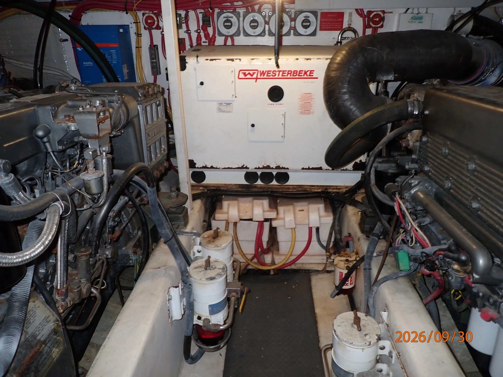 42' Sabre engine room aft