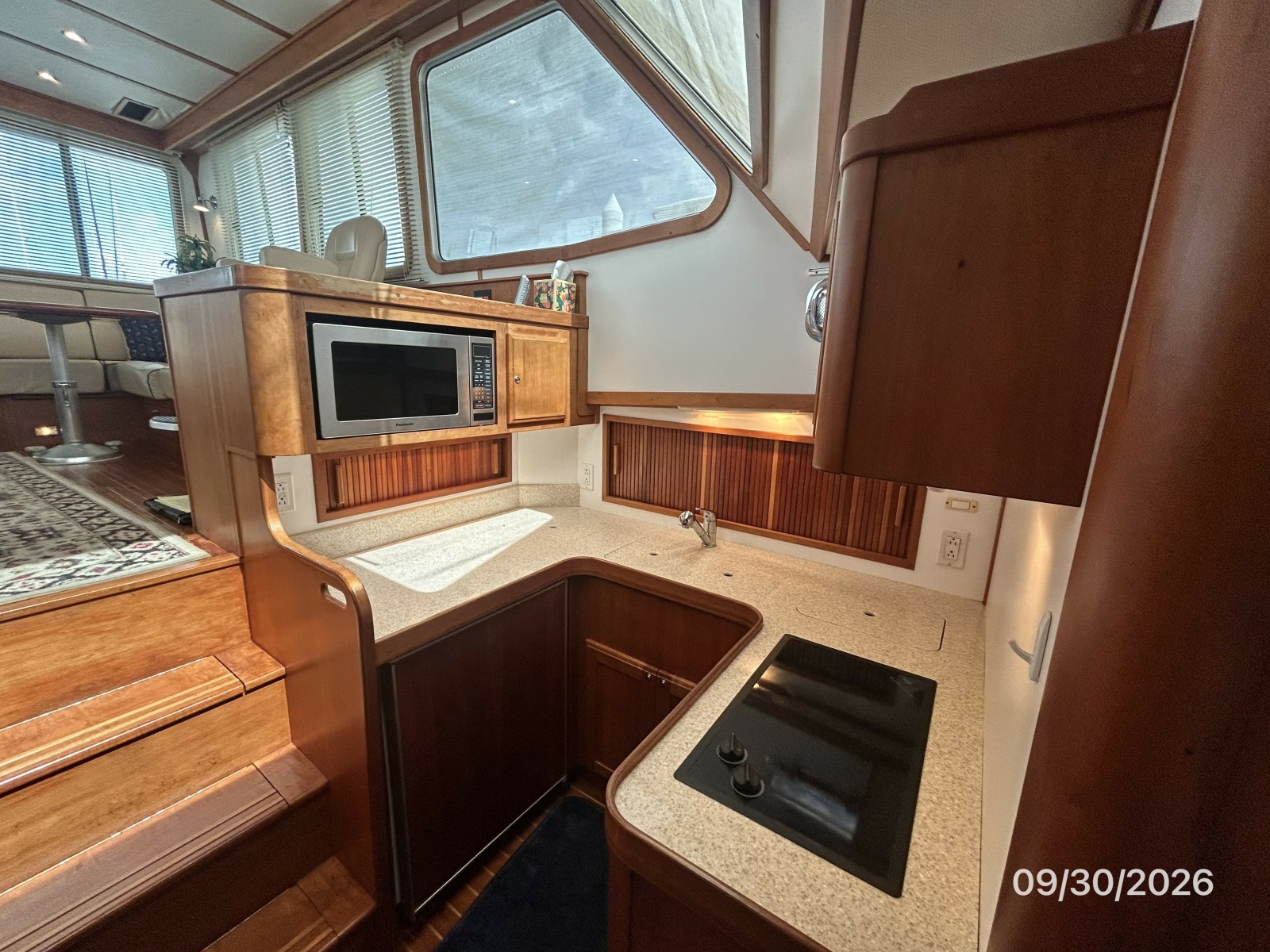 42' Sabre galley2