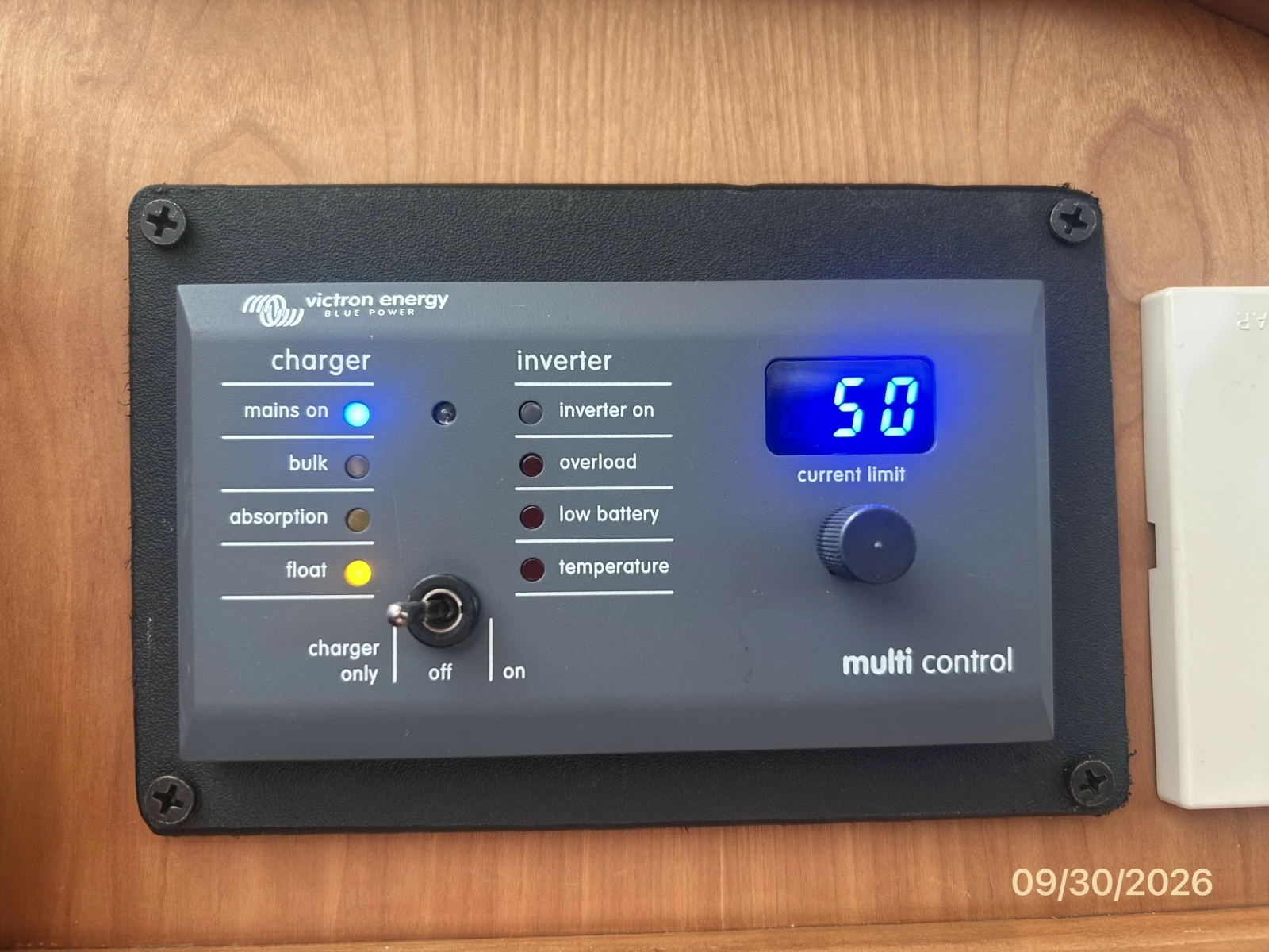 42' Sabre inverter remote panel