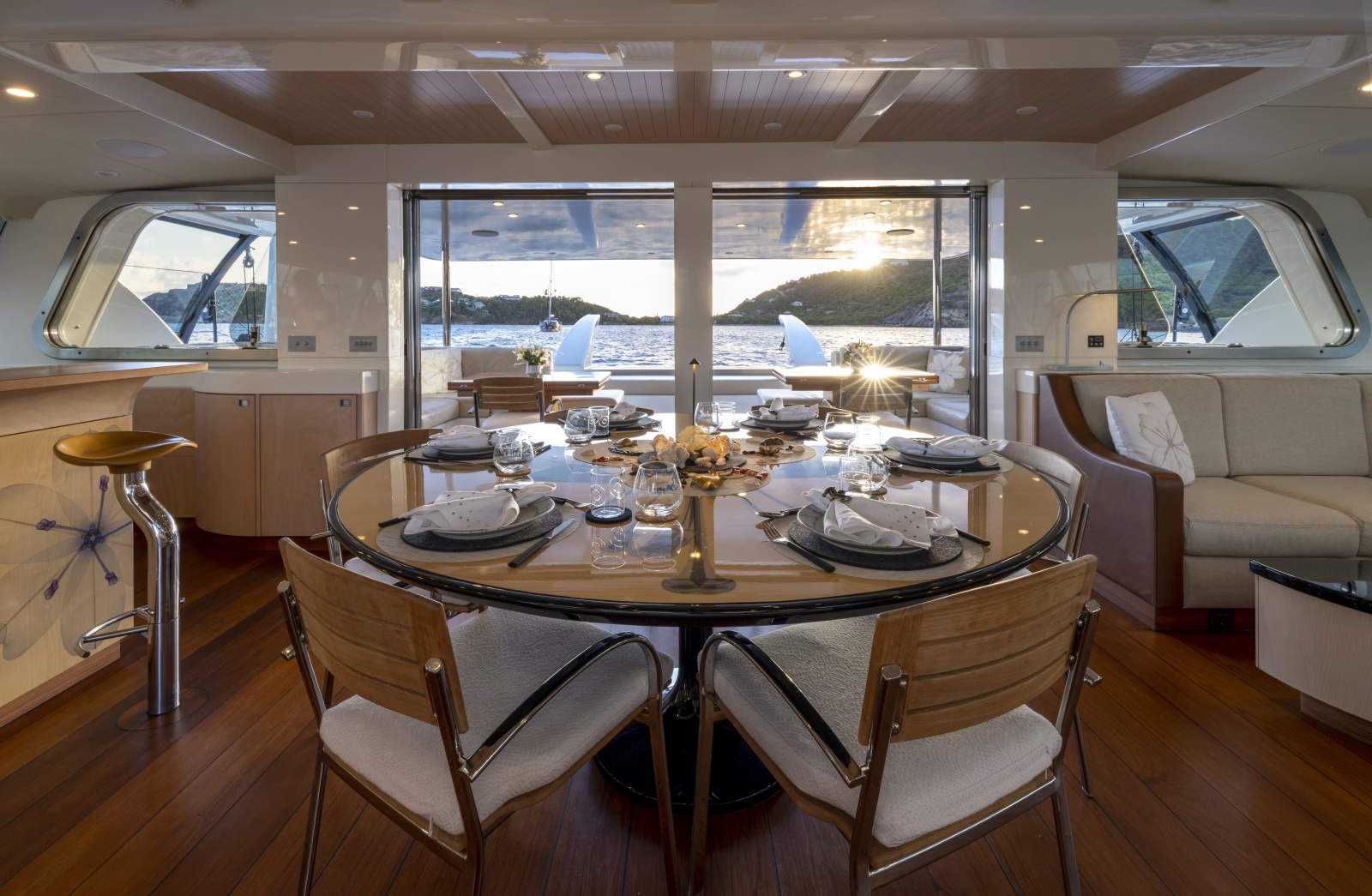 2010 Gunboat