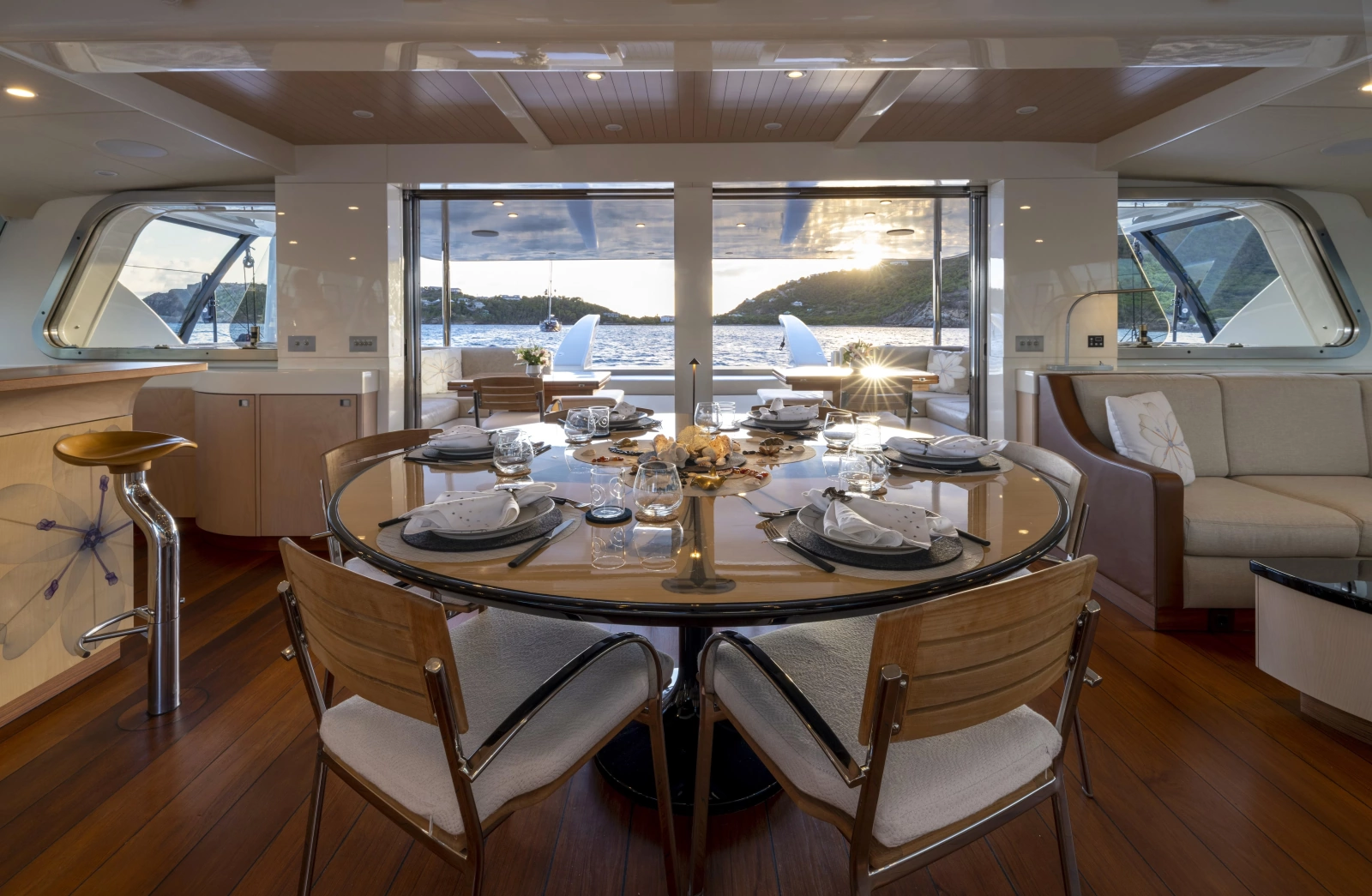 2010 Gunboat 