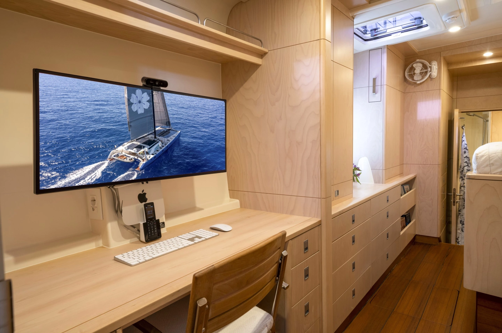 2010 Gunboat 