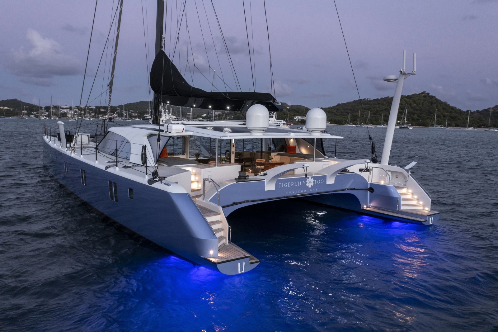 2010 Gunboat
