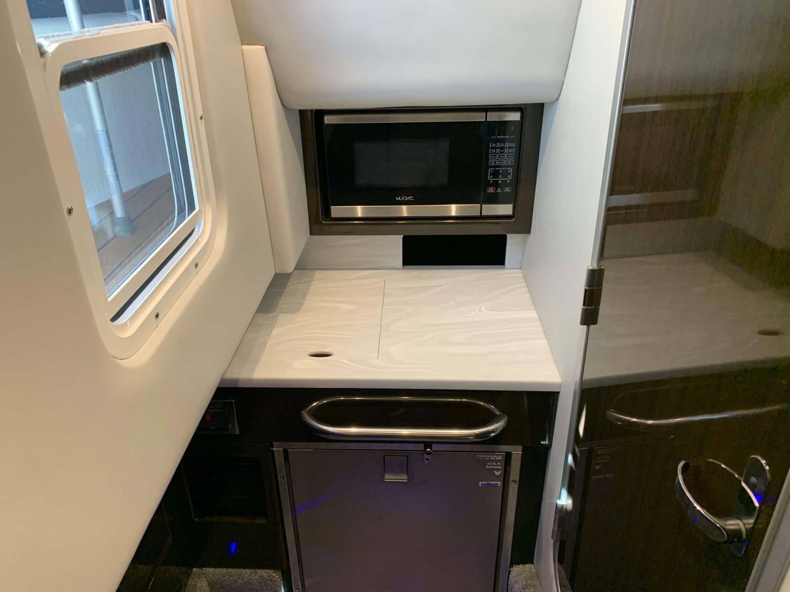 2021 Formula 350 Crossover Bowrider OB