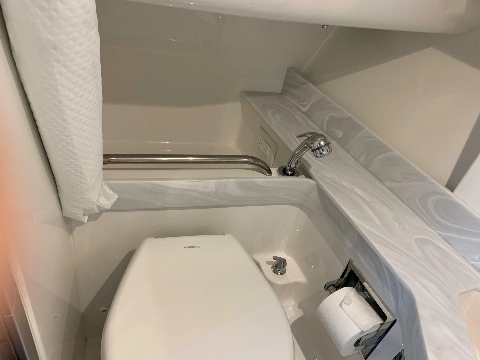 2021 Formula 350 Crossover Bowrider OB