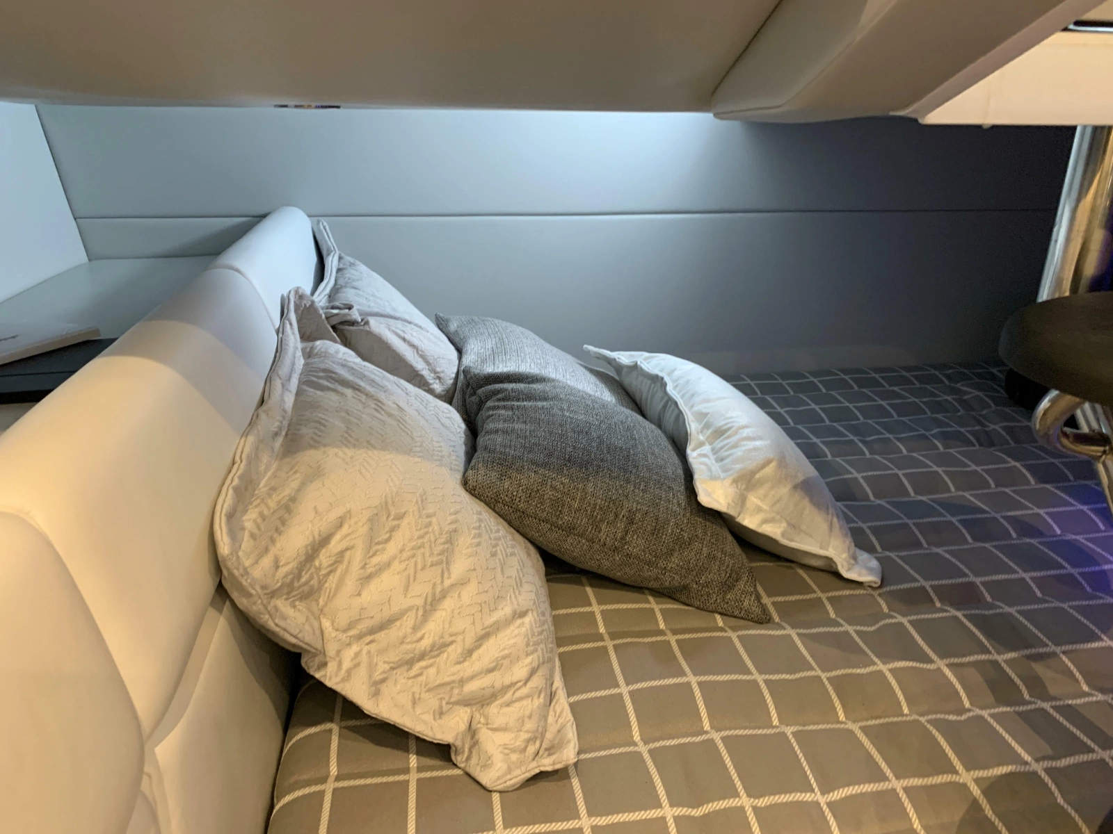 2021 Formula 350 Crossover Bowrider OB