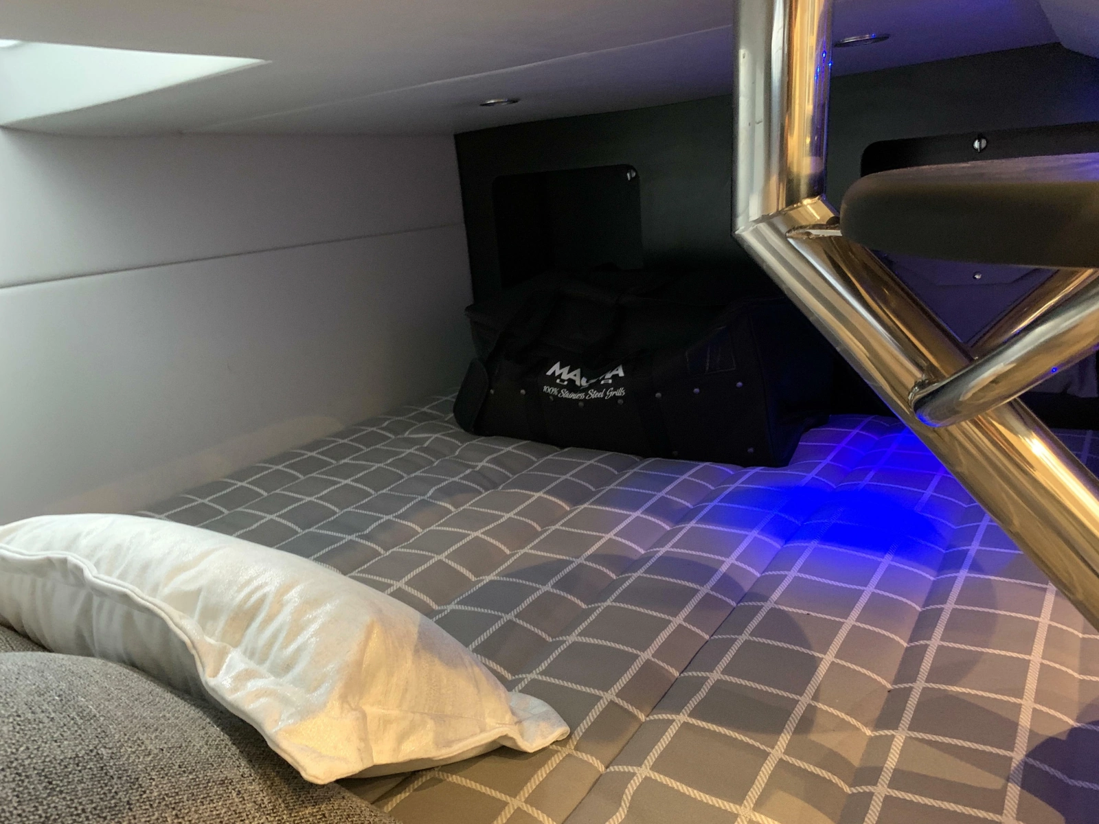 2021 Formula 350 Crossover Bowrider OB