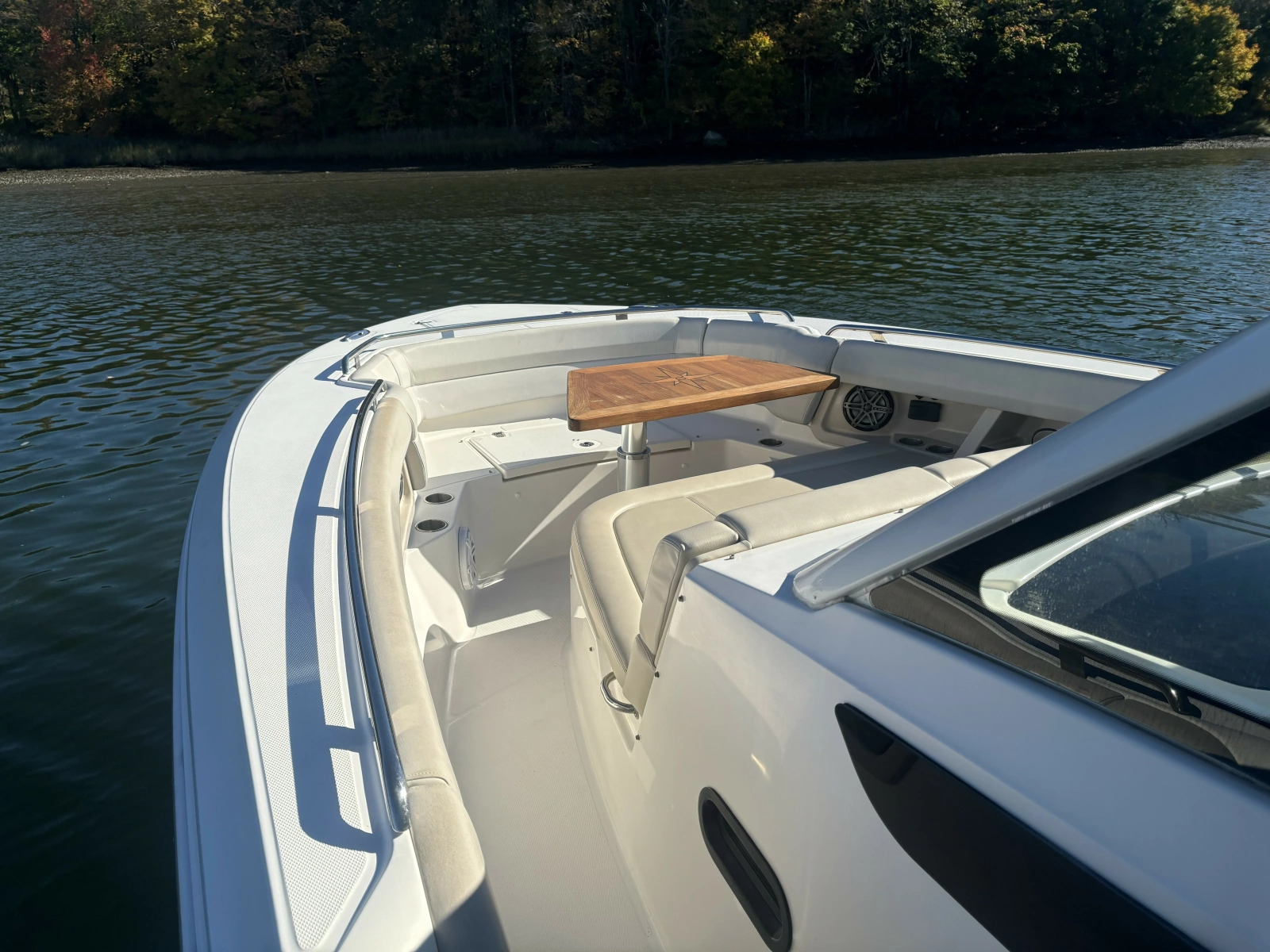 2018 Boston Whaler 350 Realm