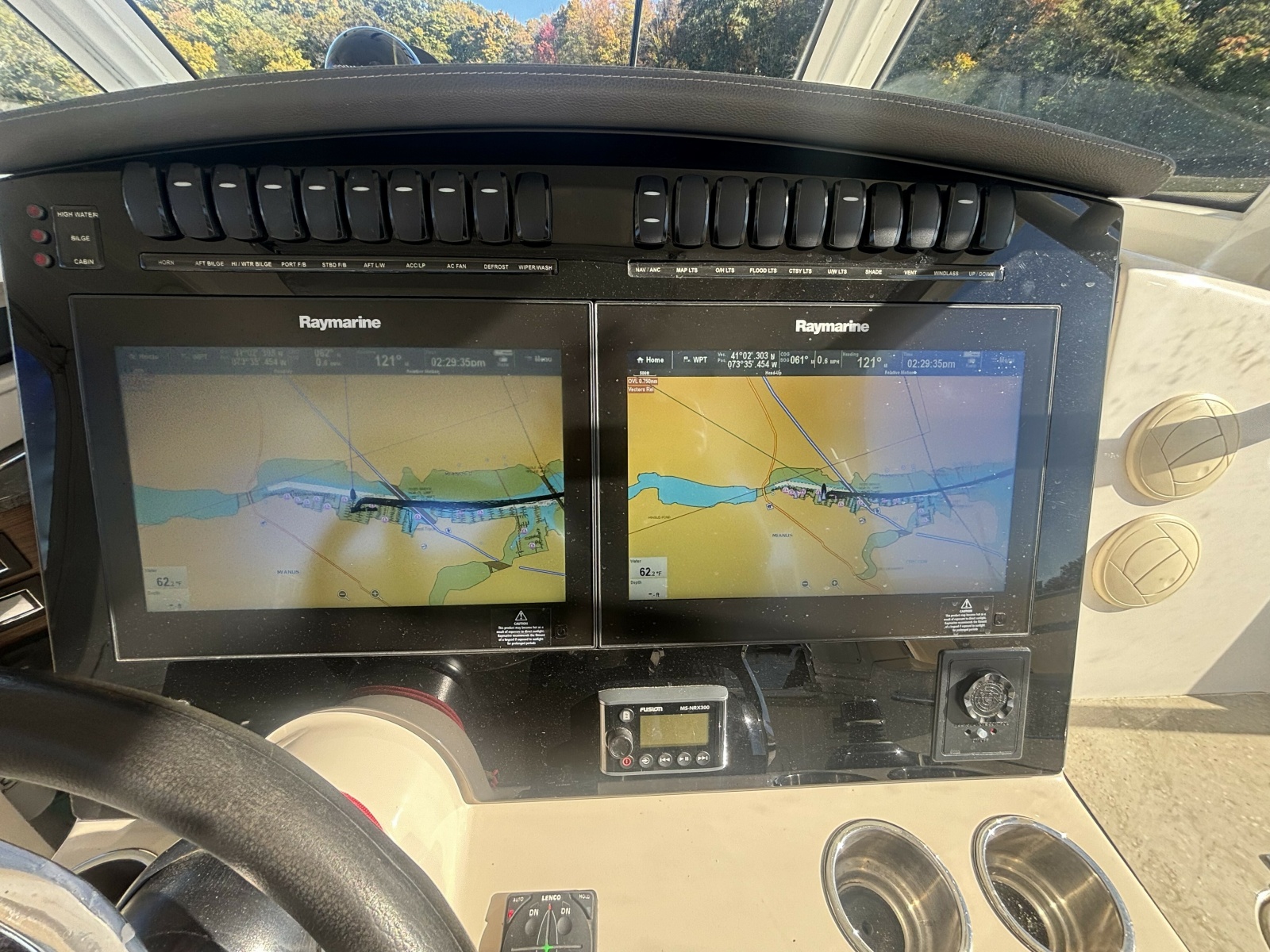 2018 Boston Whaler 350 Realm