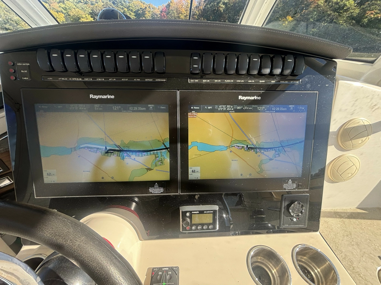 2018 Boston Whaler 350 Realm