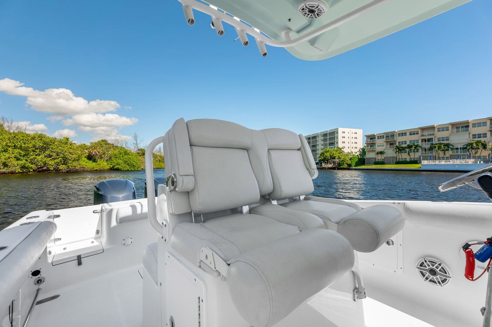 2016 Sea Hunt Gamefish 30