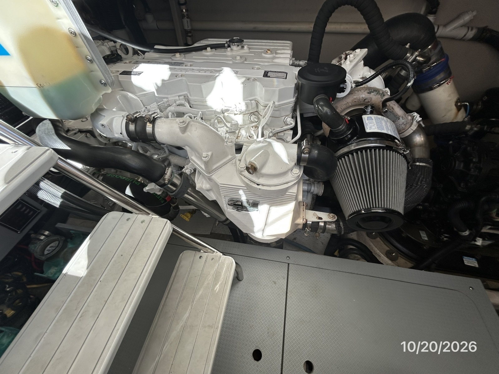 Meridian 441 starboard main engine