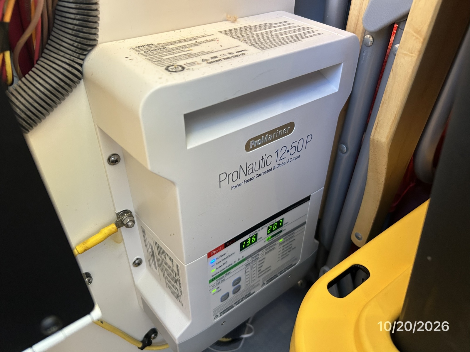Meridian 441 battery charger1