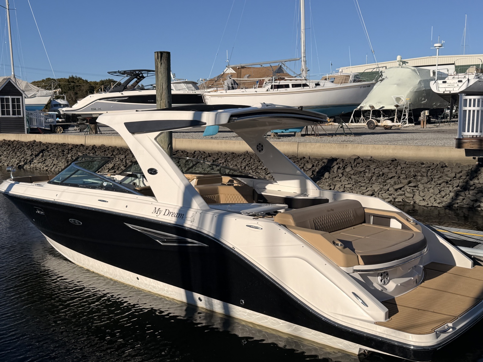 2019 Sea Ray SLX