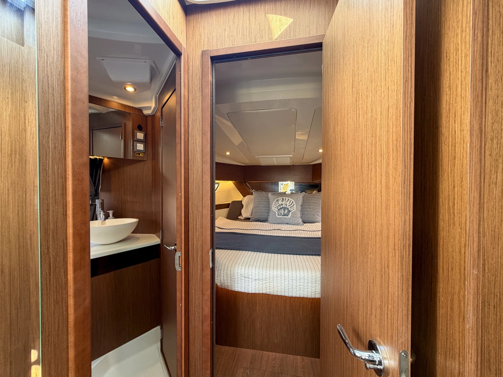 2024 Beneteau Antares 11 Coupe