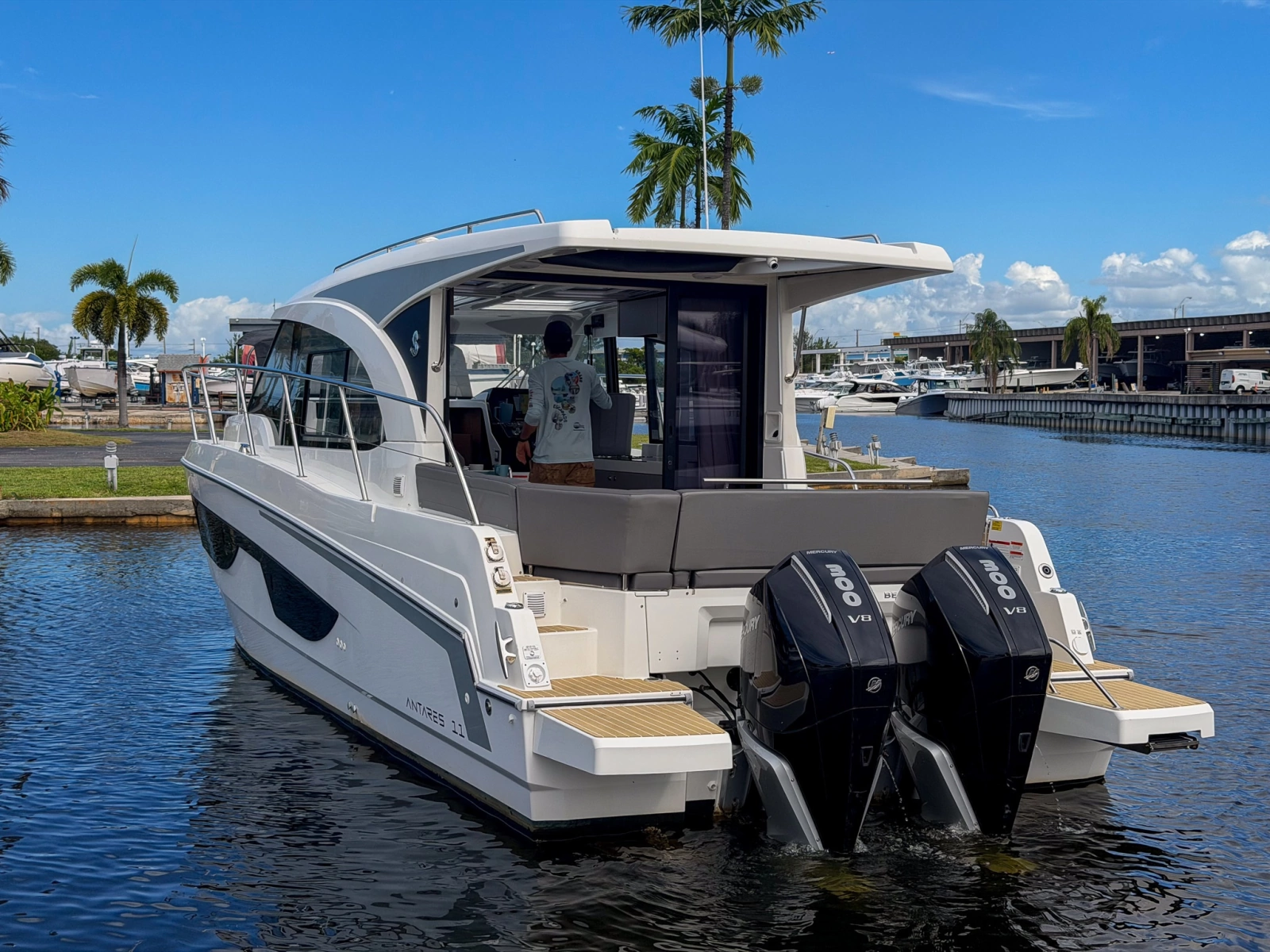 2024 Beneteau Antares 11 Coupe
