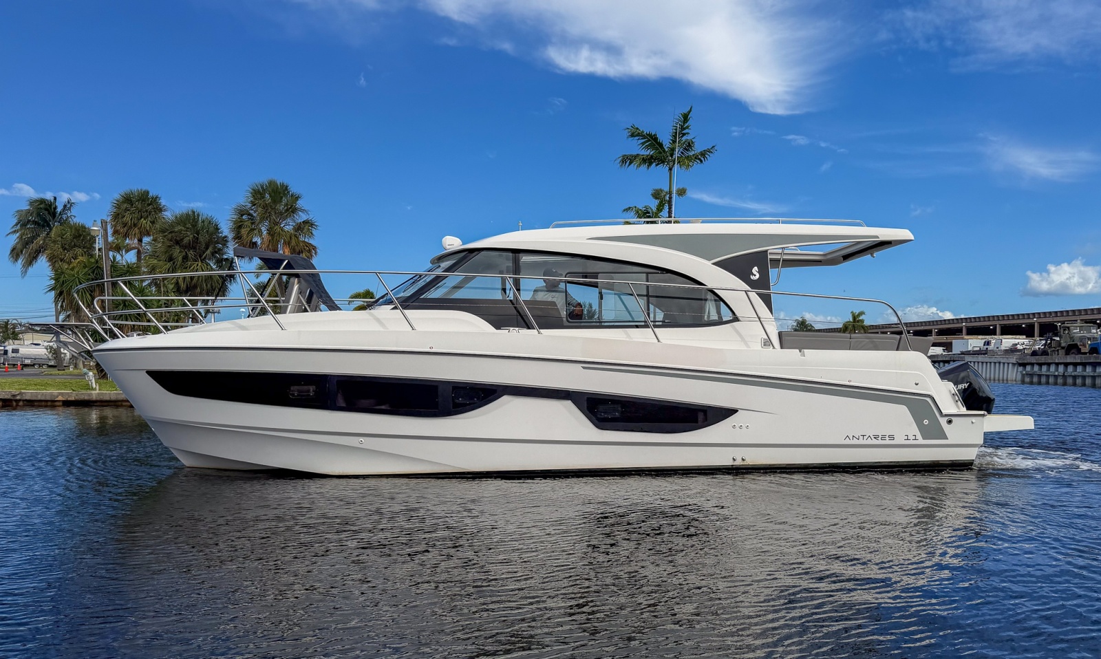 2024 Beneteau Antares 11 Coupe