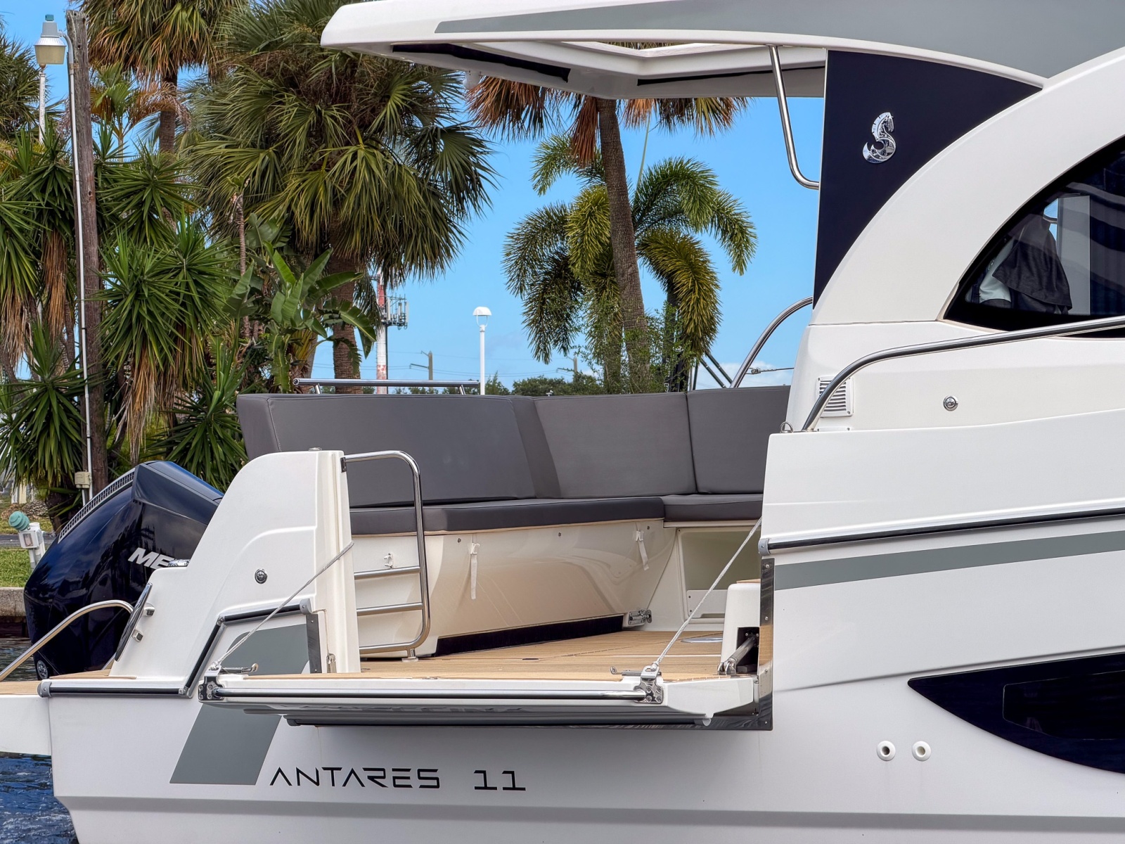 2024 Beneteau Antares 11 Coupe