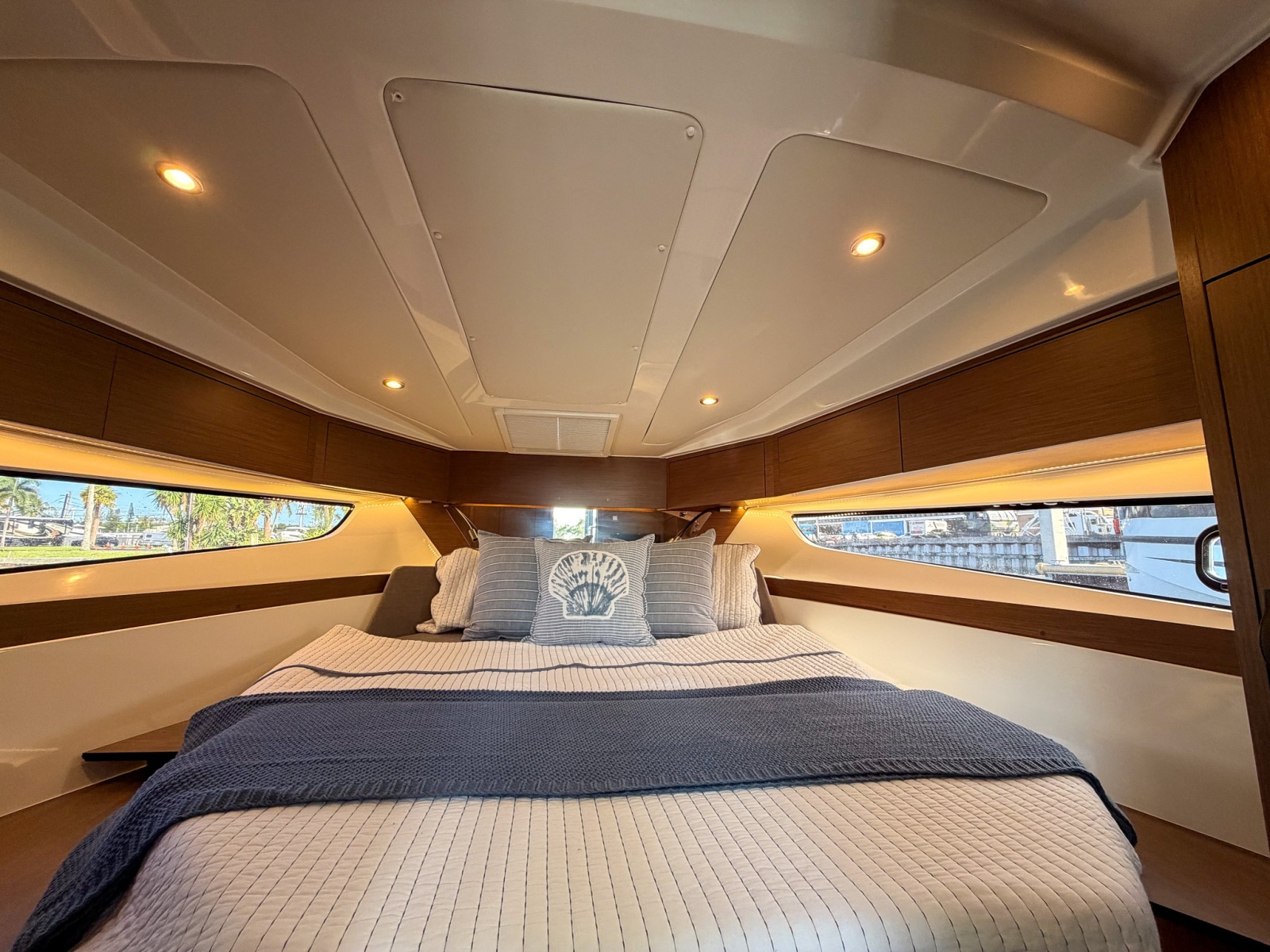 2024 Beneteau Antares 11 Coupe