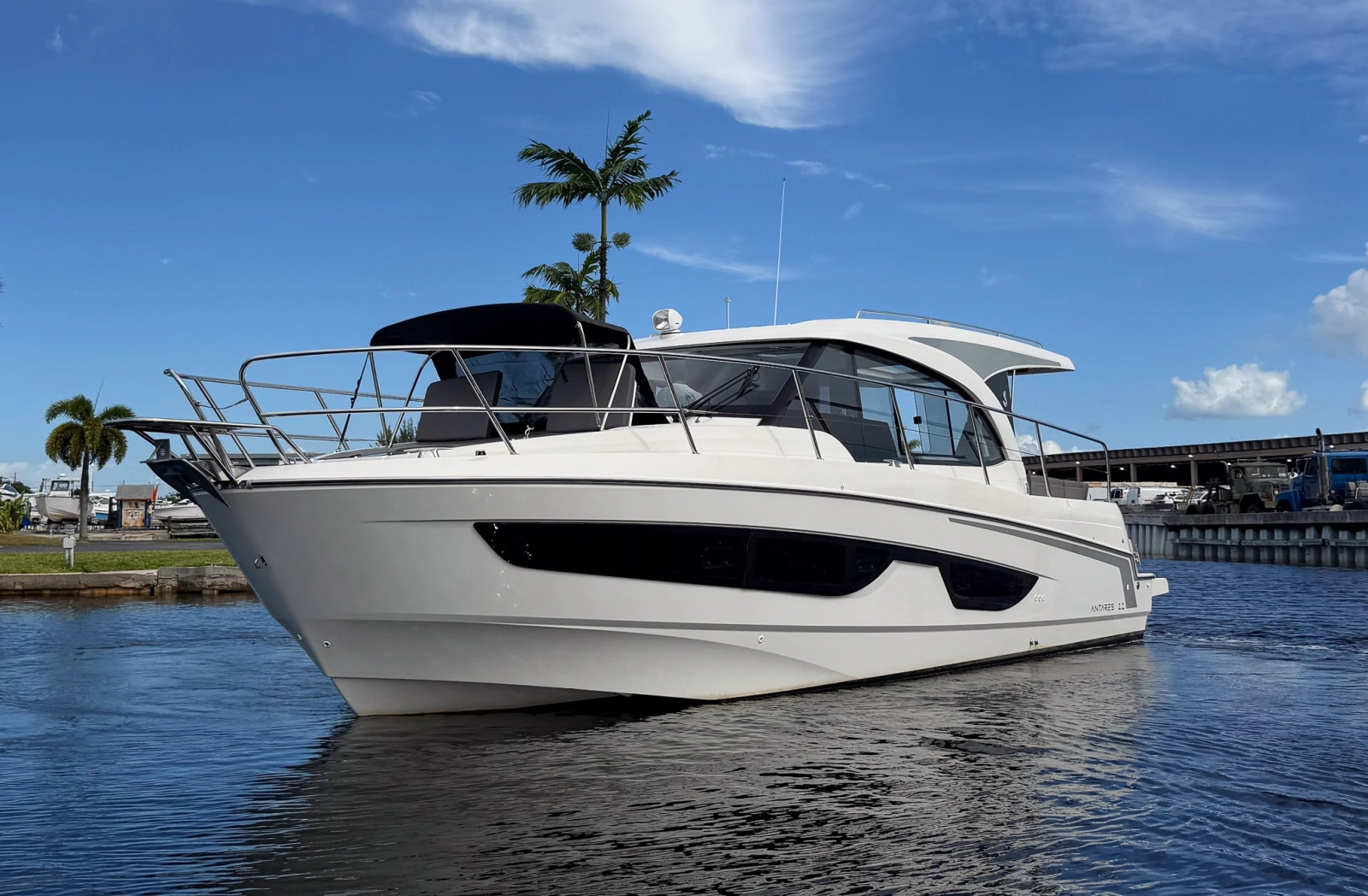2024 Beneteau Antares 11 Coupe