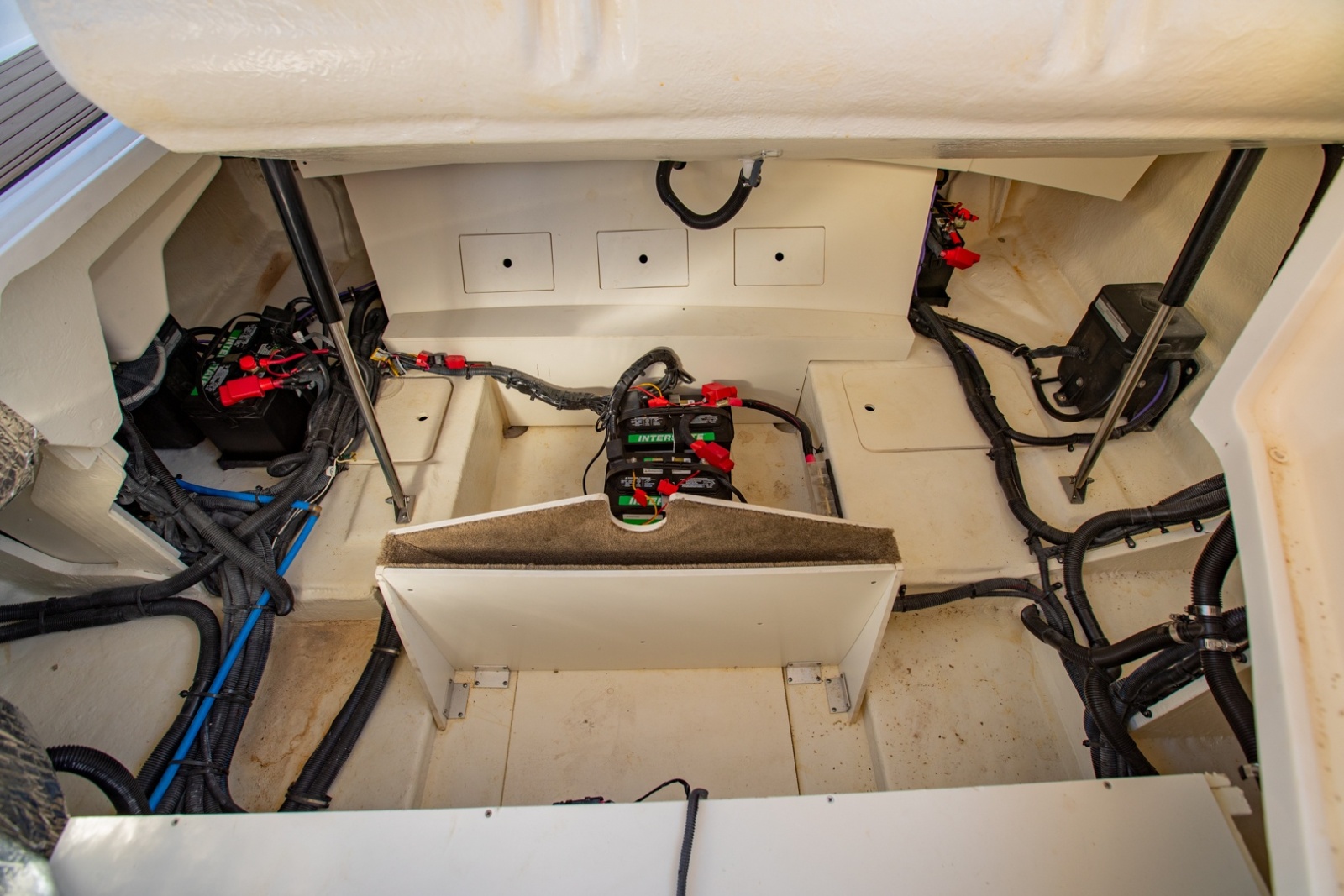 2021 Sea Ray 310 SLX Outboard