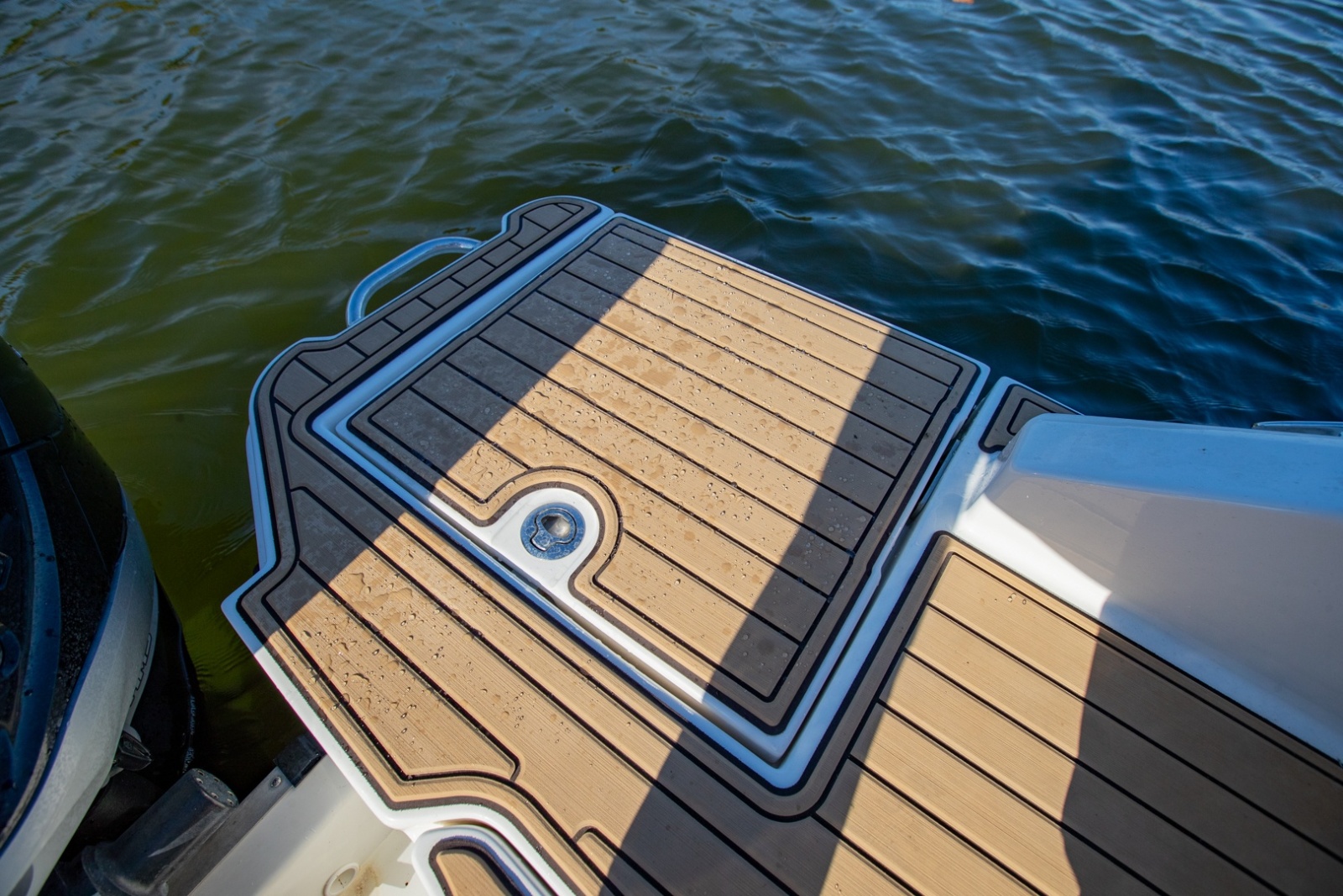 2021 Sea Ray 310 SLX Outboard